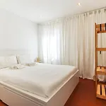 Portucale ! Costa Caparica Triplex W/ Terrace