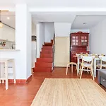 Portucale ! Costa Caparica Triplex W/ Terrace * Costa da Caparica