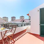 Portucale ! Costa Caparica Triplex W/ Terrace * Costa da Caparica
