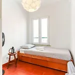 Holiday home Portucale ! Costa Caparica Triplex W/ Terrace *