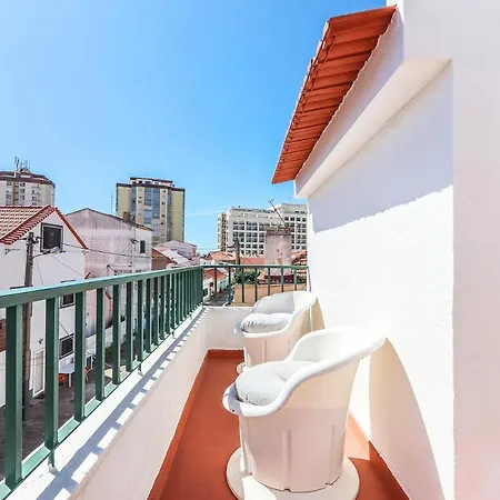Portucale ! Costa Caparica Triplex W/ Terrace *