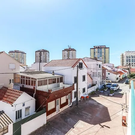 Portucale ! Costa Caparica Triplex W/ Terrace Semesterbostad Costa de Caparica