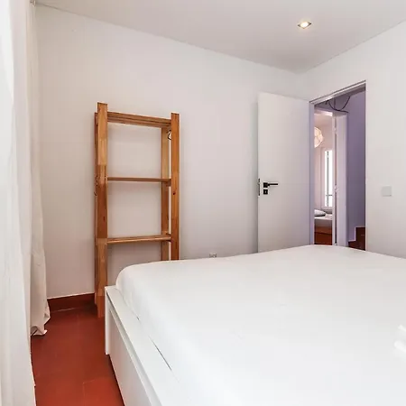 Portucale ! Costa Caparica Triplex W/ Terrace *