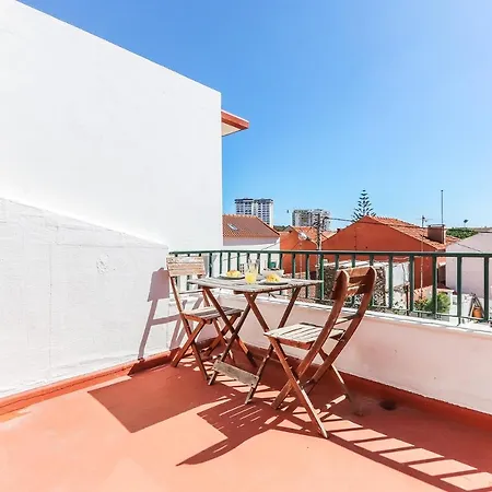 Portucale ! Costa Caparica Triplex W/ Terrace * Costa da Caparica